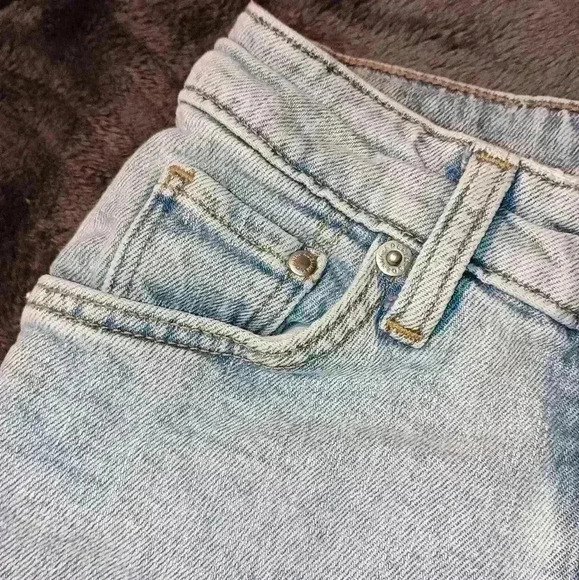 H&M denim shorts - (#5) - Picture 2 of 6